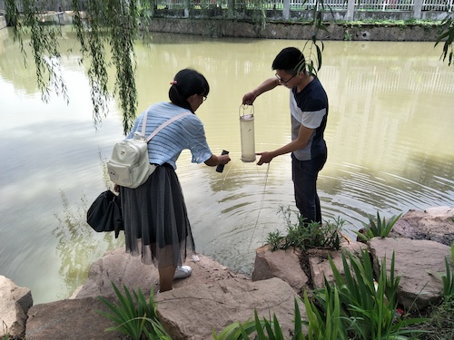 7月10日 生命与环境科学学院 赴嘉兴”青水“小分队 采样