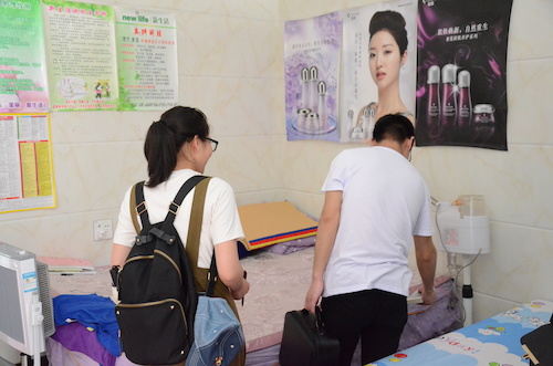 7月10日 生命与环境科学学院 赴余杭区测甲醛小分队 入户测甲醛(1)