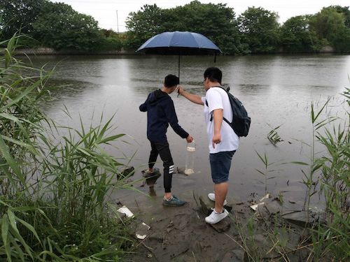8月13日国产a片
贝斯特野百合小分队采水样照片1
