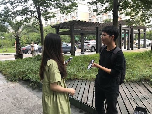 七月九日 生命与环境科学学院“垃圾分类推进方案”调查小分队 采访路人