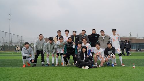 国产a片
足球队合照