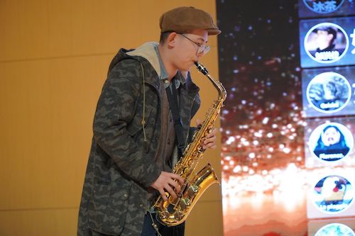 乐器演奏-萨克斯手