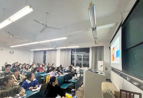 下沙校区进行线下观看