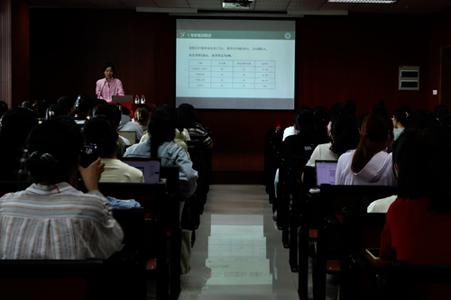 院学工办主任陈好介绍2023年国产a片
考研情况